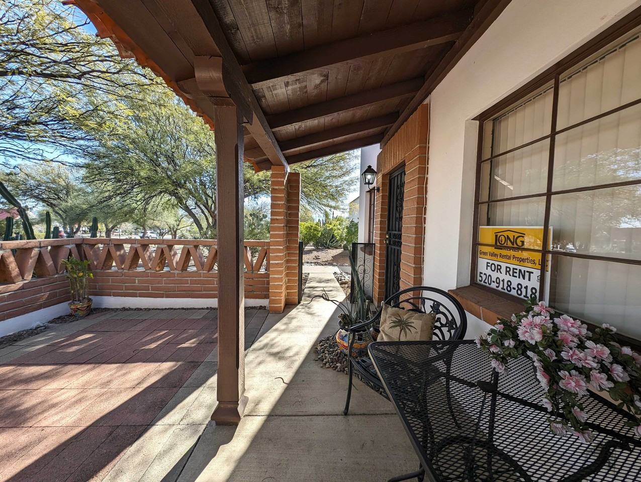 401 W Esperanza Blvd - Photo 3 of 23