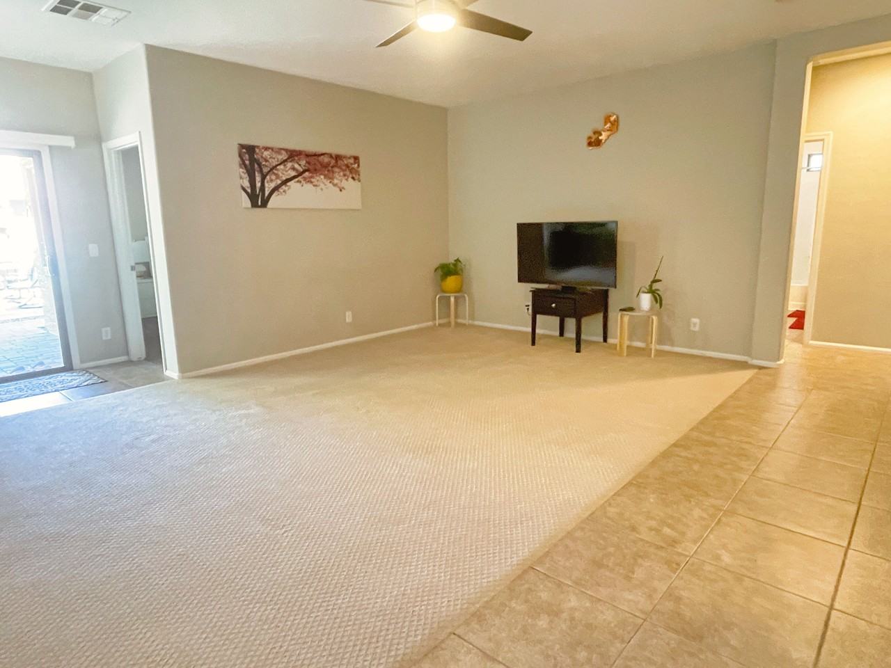 4222 E Washington Ct - Photo 3 of 20