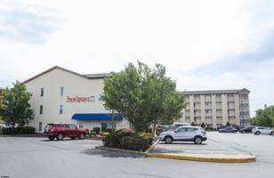 featured image of 4600 W Brigantine Ave