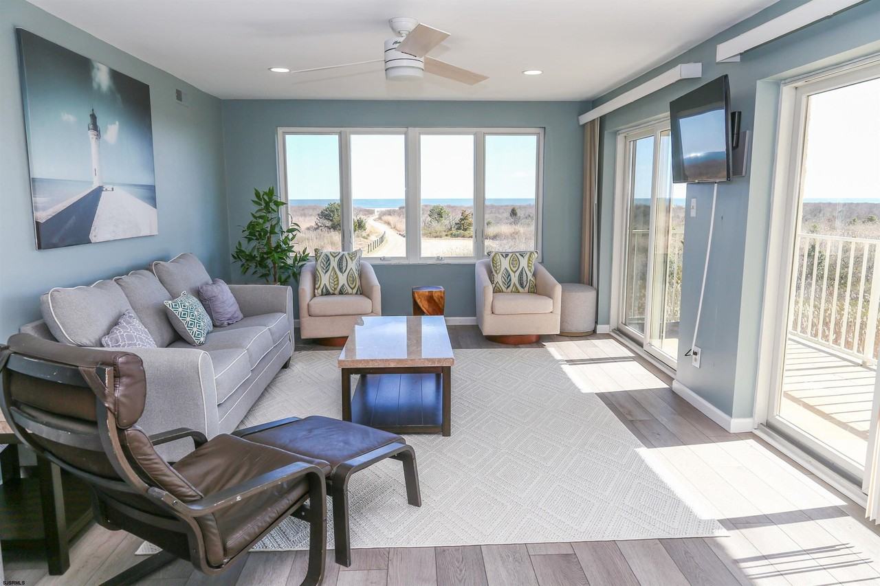 4600 W Brigantine Ave - Photo 7 of 45