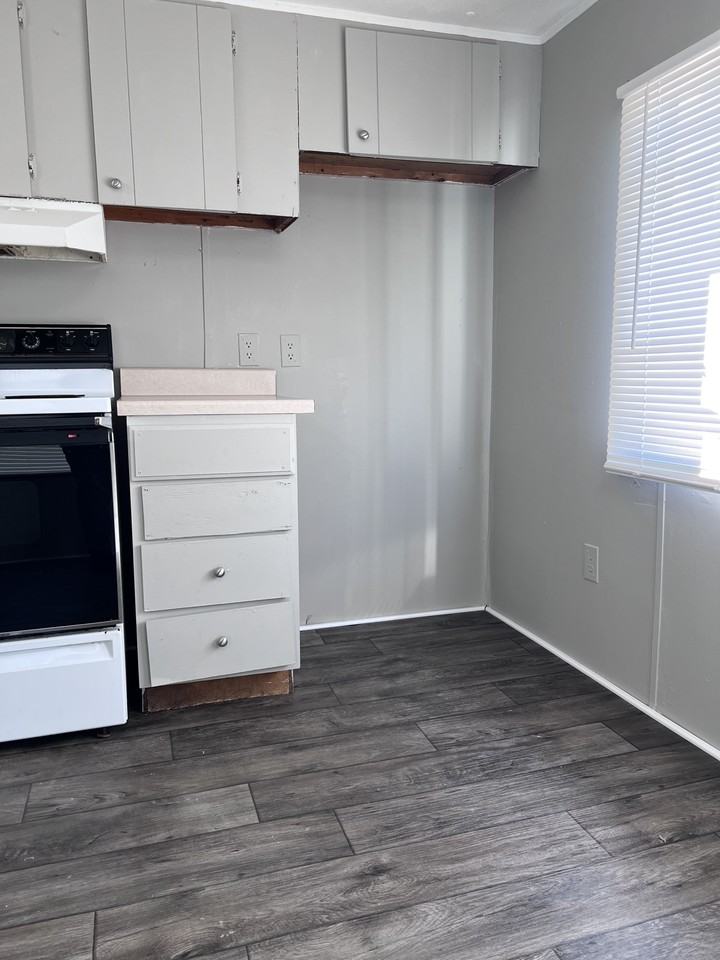 436 Reams Lane - Photo 3 of 12