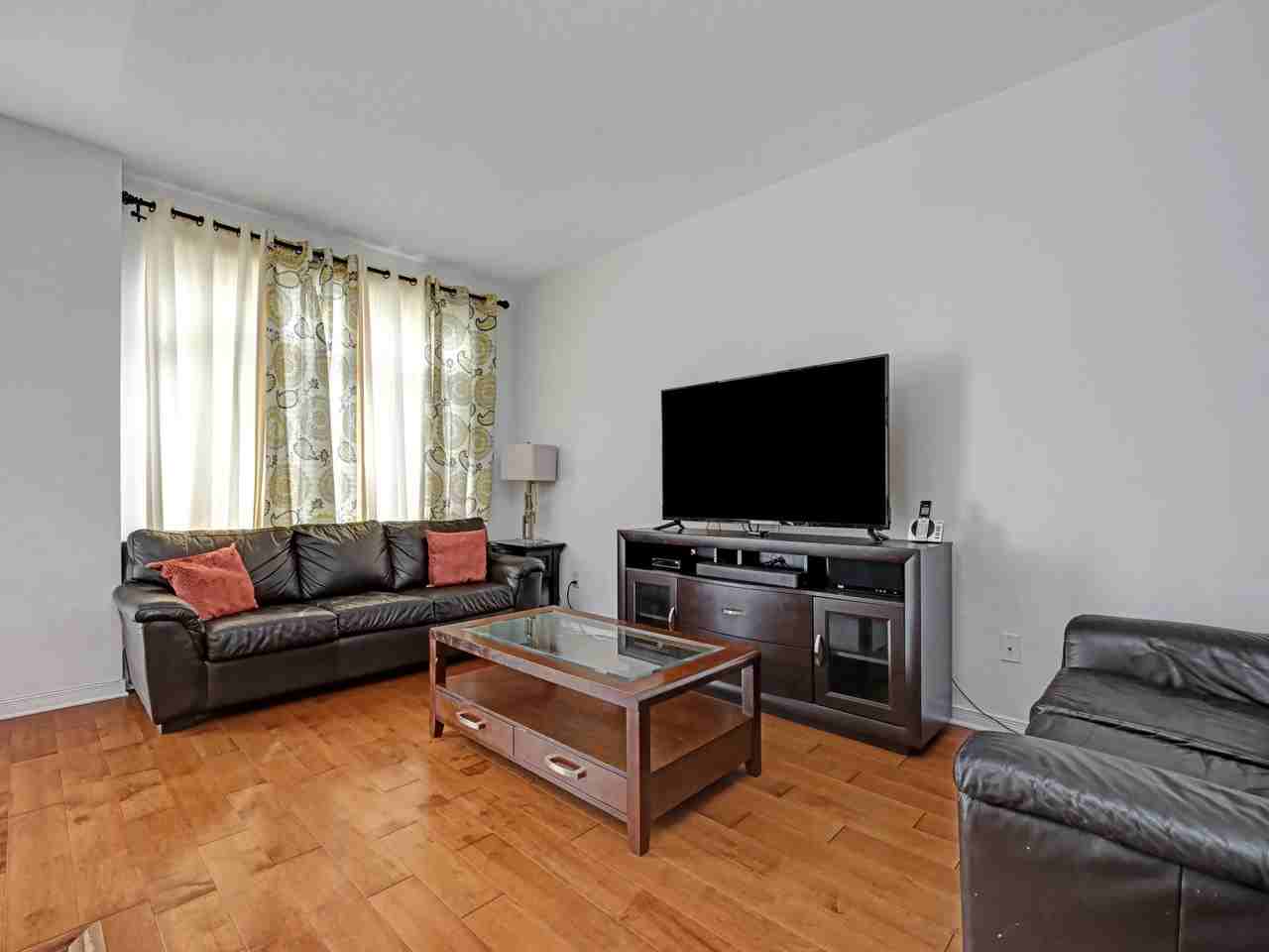 116 Camden Private - Photo 2 of 10