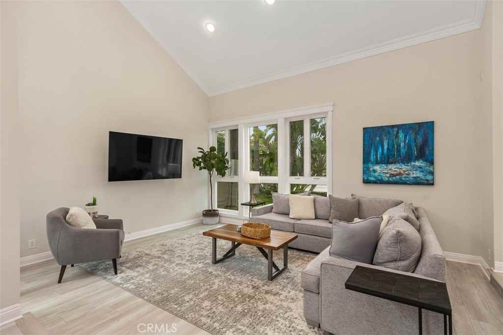 28682 Breckenridge Dr - Photo 5 of 34