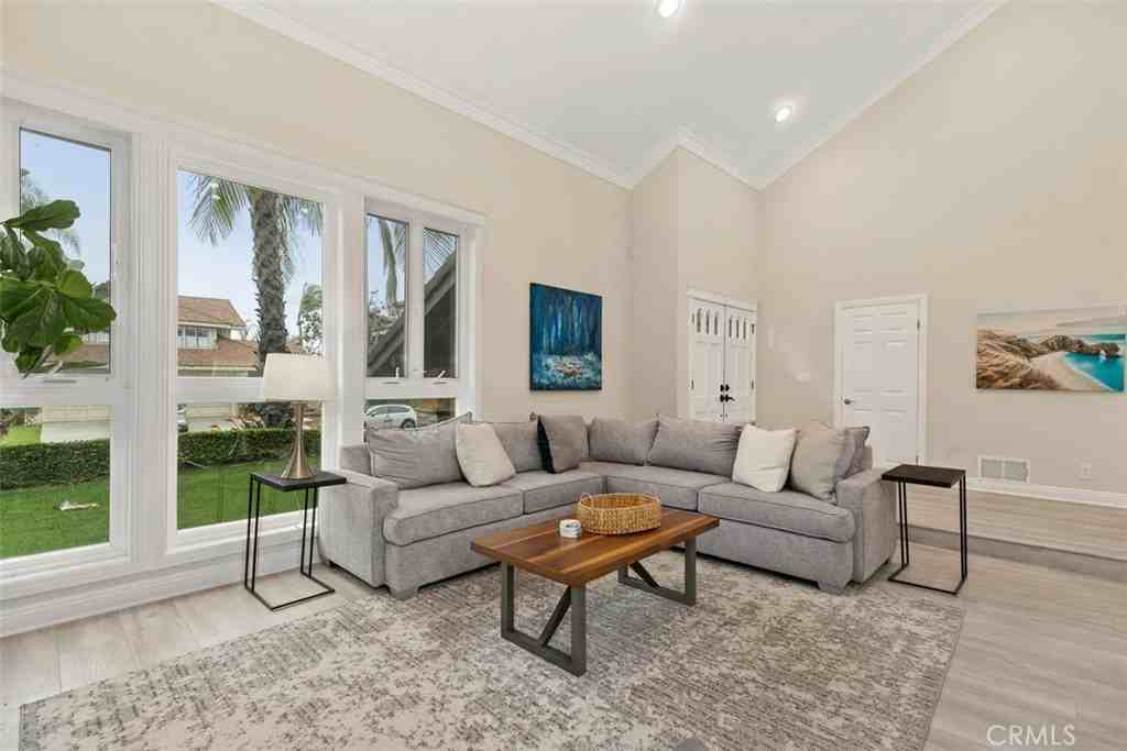 28682 Breckenridge Dr - Photo 6 of 34