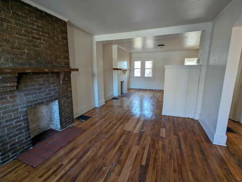 7502 Bennett St - Photo 3 of 14