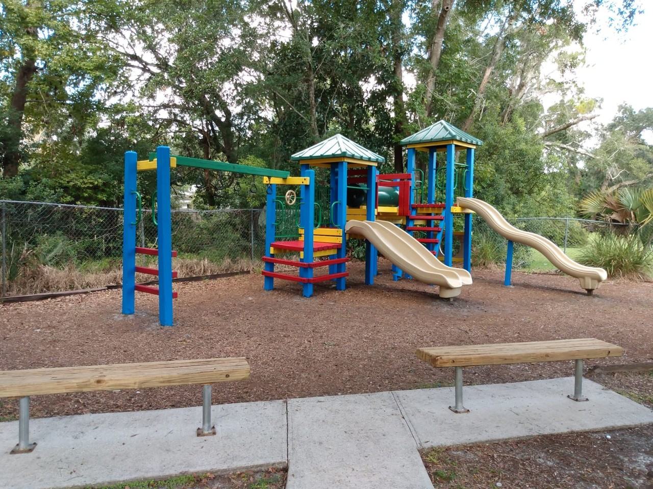 Oxford Hall Apartments - Photo 6 of 14