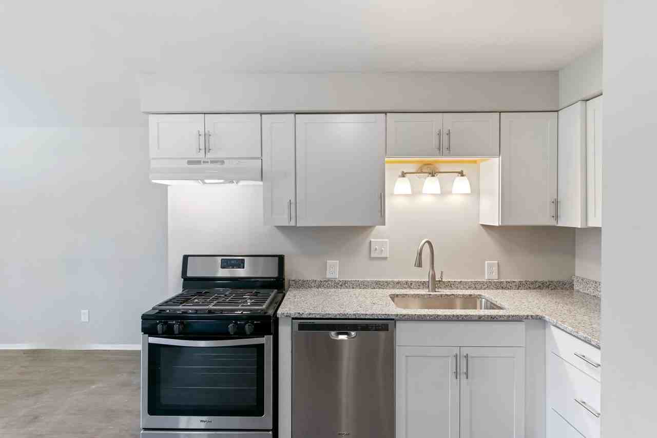 Pine Run Apts, LLC - Photo 2 of 19