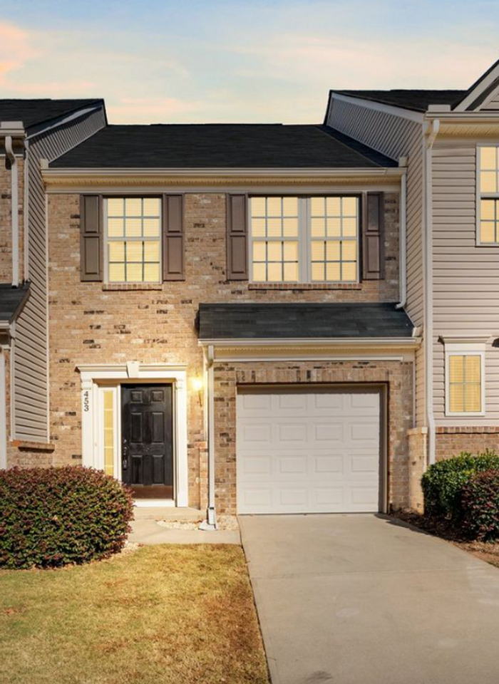 453 Christiane Way - Photo 3 of 25