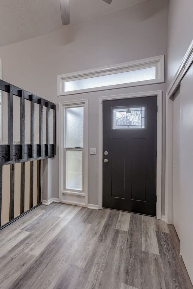 12511 Patrick Cir - Photo 3 of 24