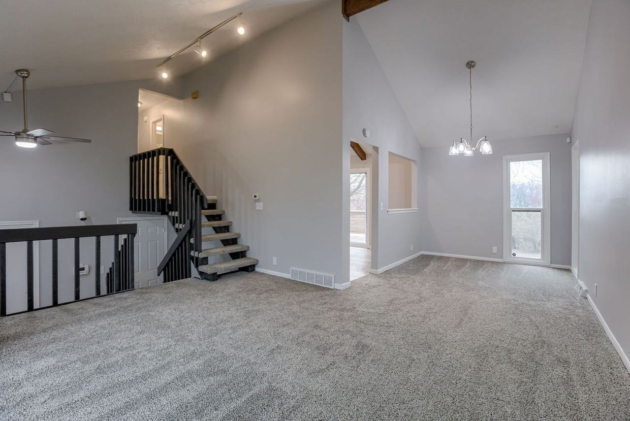 12511 Patrick Cir - Photo 4 of 24