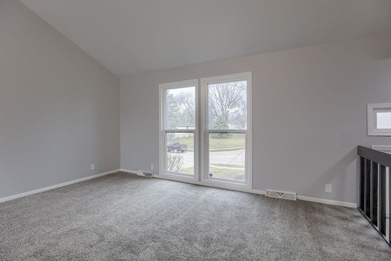 12511 Patrick Cir - Photo 5 of 24