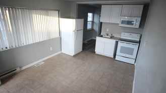Convenient affordable living close to CMU without roommates! Utilities included - Photo 1 of 1