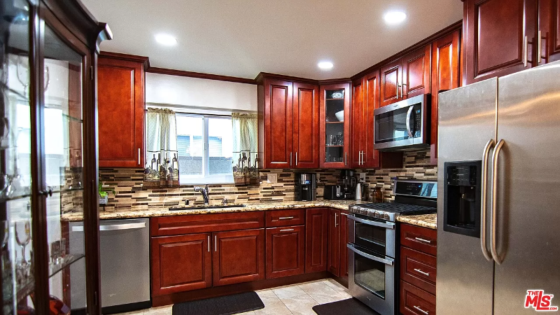 133 E 140th St - Photo 6 of 8