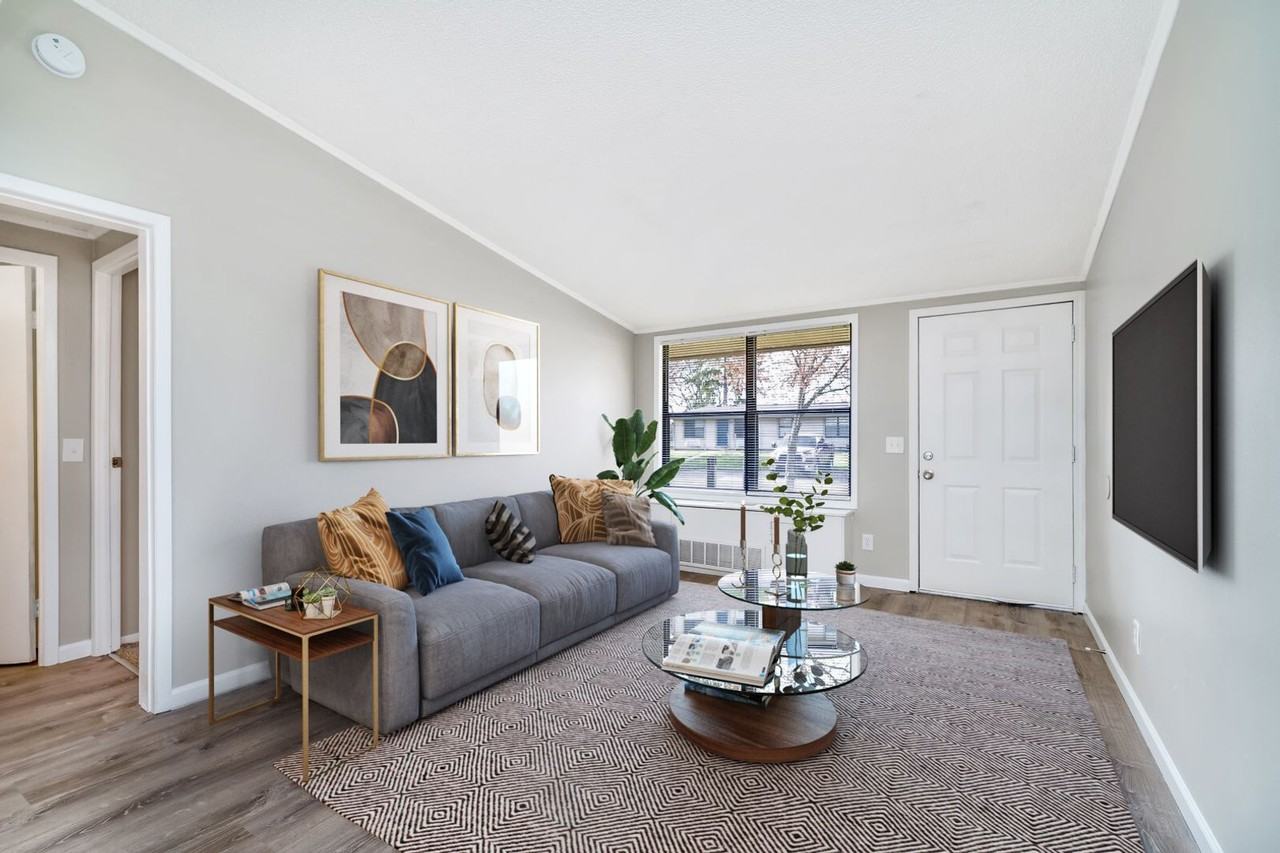 Meadowood Apartments - Photo 2 of 18