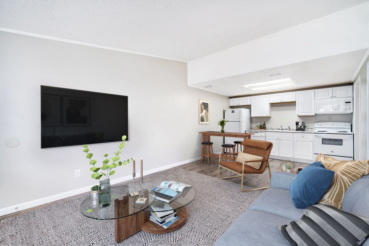 Meadowood Apartments - Photo 3 of 18