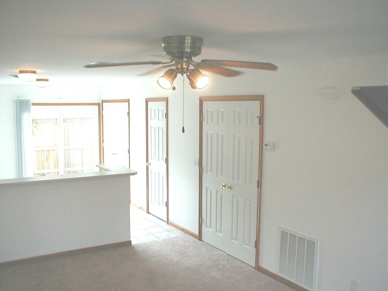 704 E. Park Street - Photo 2 of 16