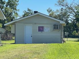1300 1/2 Oklahoma St - Photo 1 of 1