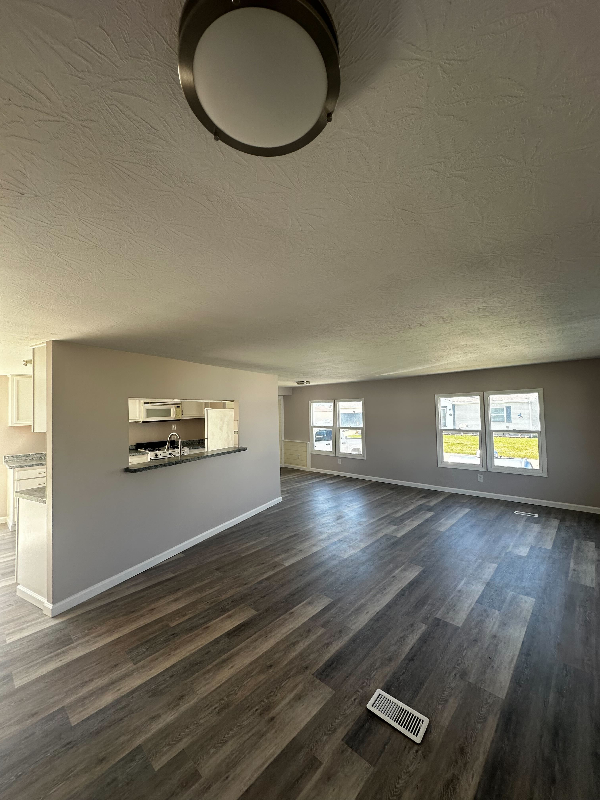 510 Arabian Ct - Photo 3 of 8