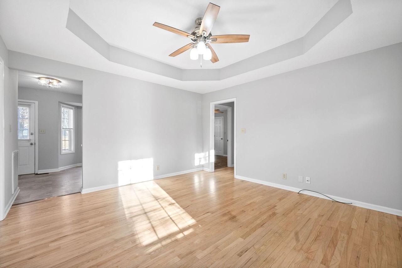 152 Monarch Ln - Photo 6 of 26