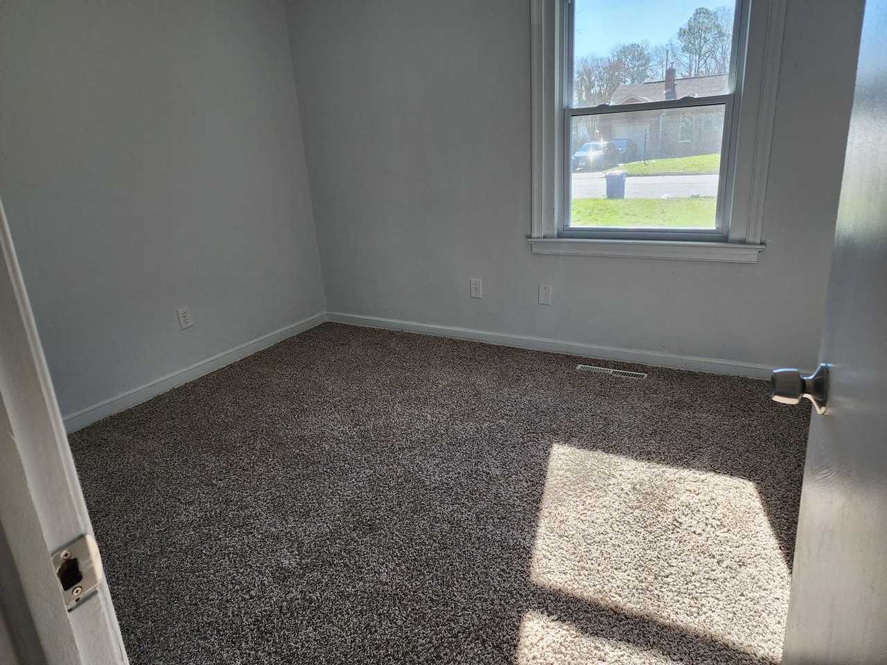 30 Belmont Rd - Photo 3 of 13