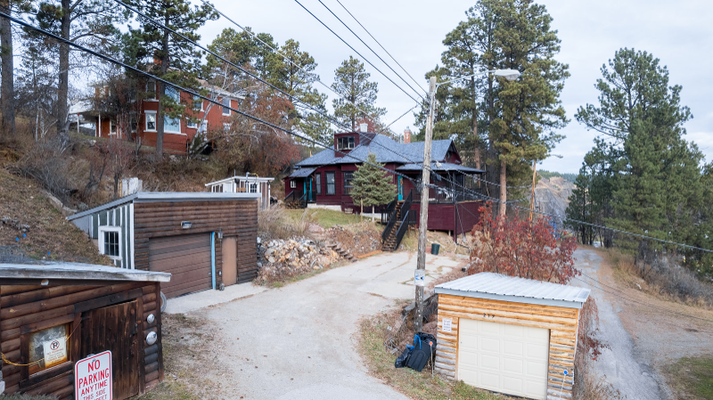 217 Gold St - Photo 2 of 20