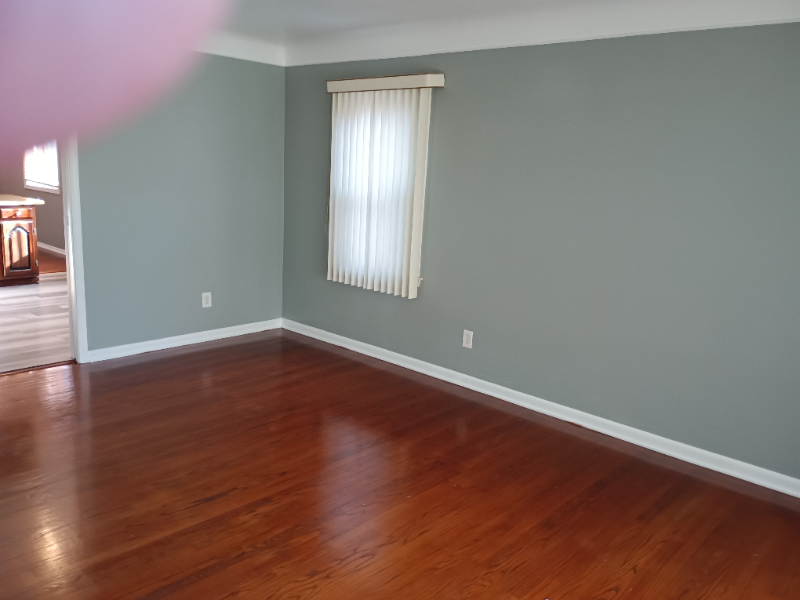 20631 Kenmore Dr - Photo 2 of 5