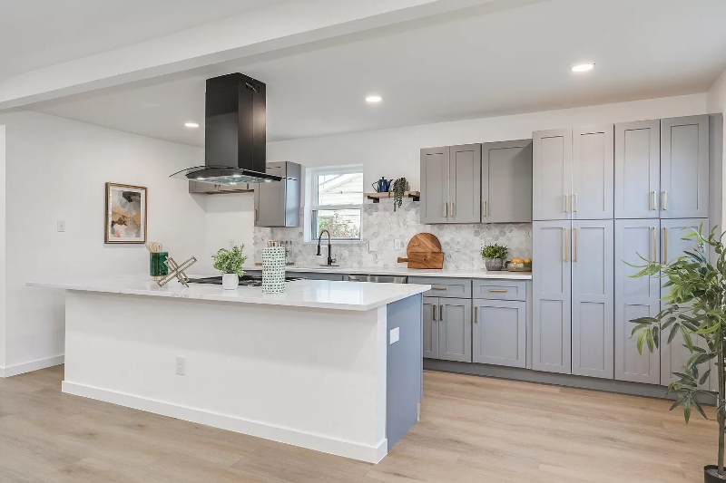 102 S Grove Rd - Photo 3 of 5