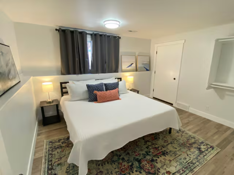 642 N Starcrest Dr ##W - Photo 2 of 46