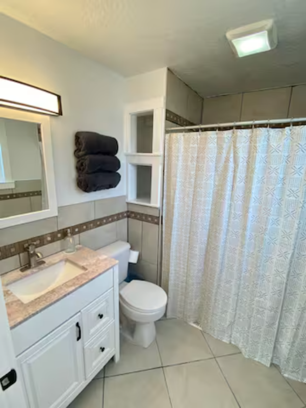 642 N Starcrest Dr ##W - Photo 7 of 46