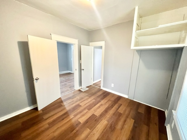 4529 S Benton Ave - Photo 2 of 8