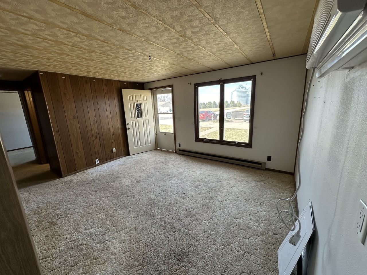 420 N Willow St #1 - Photo 3 of 7