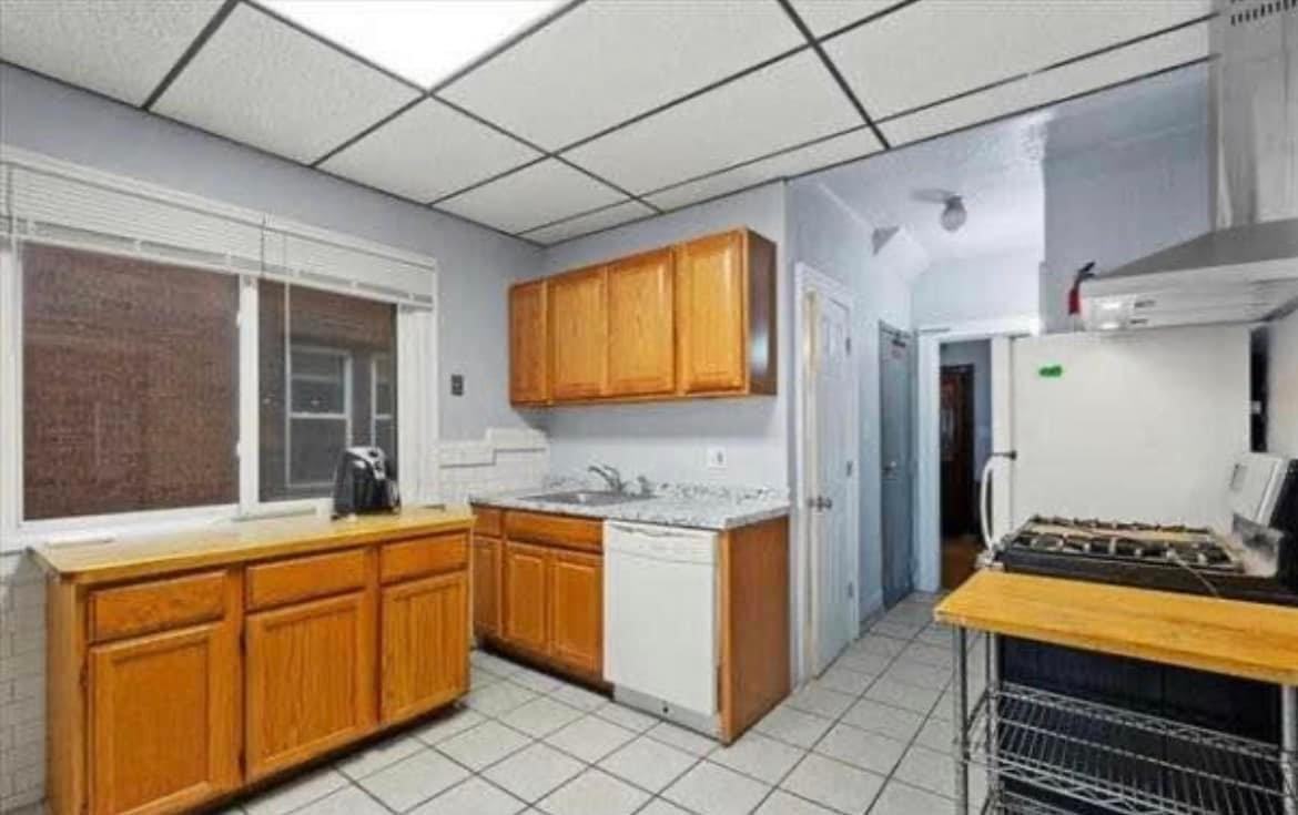 16554 Fairfield St #NA - Photo 4 of 13