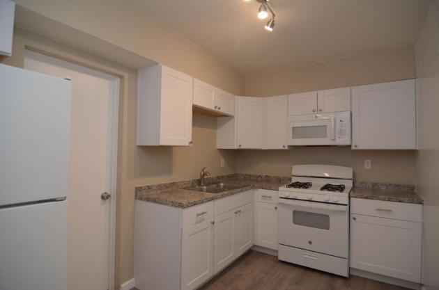 835 East Graybill Drive - Photo 2 of 4