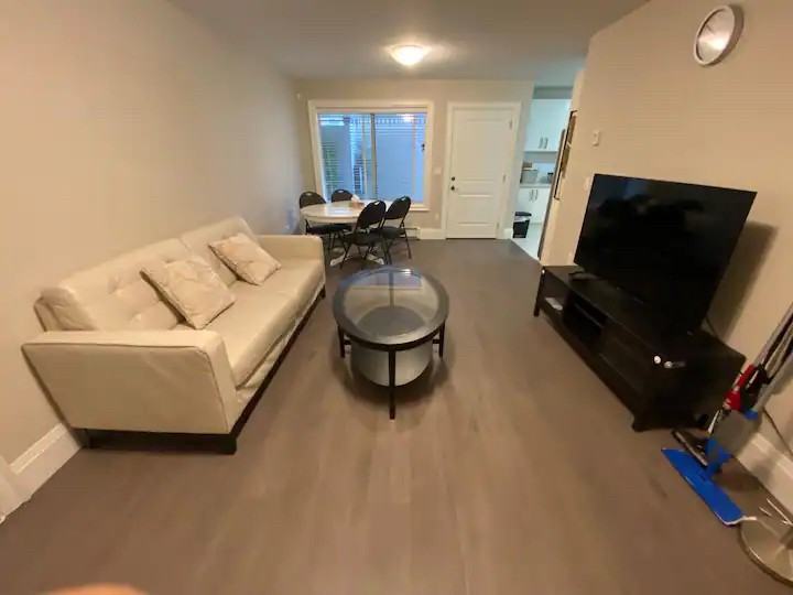 1389 Cornell Ave - Photo 2 of 9