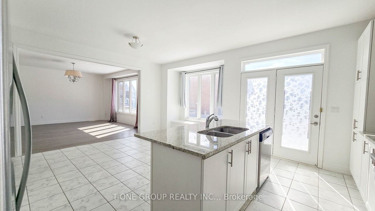 55 Charlotte Abby Drive - Photo 2 of 18