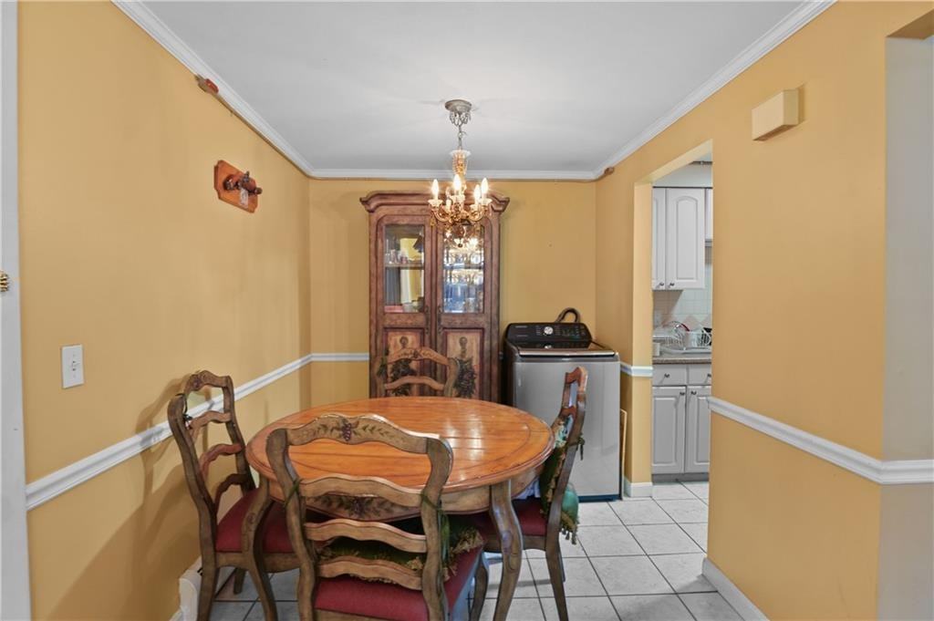 76 Park St - Photo 3 of 11