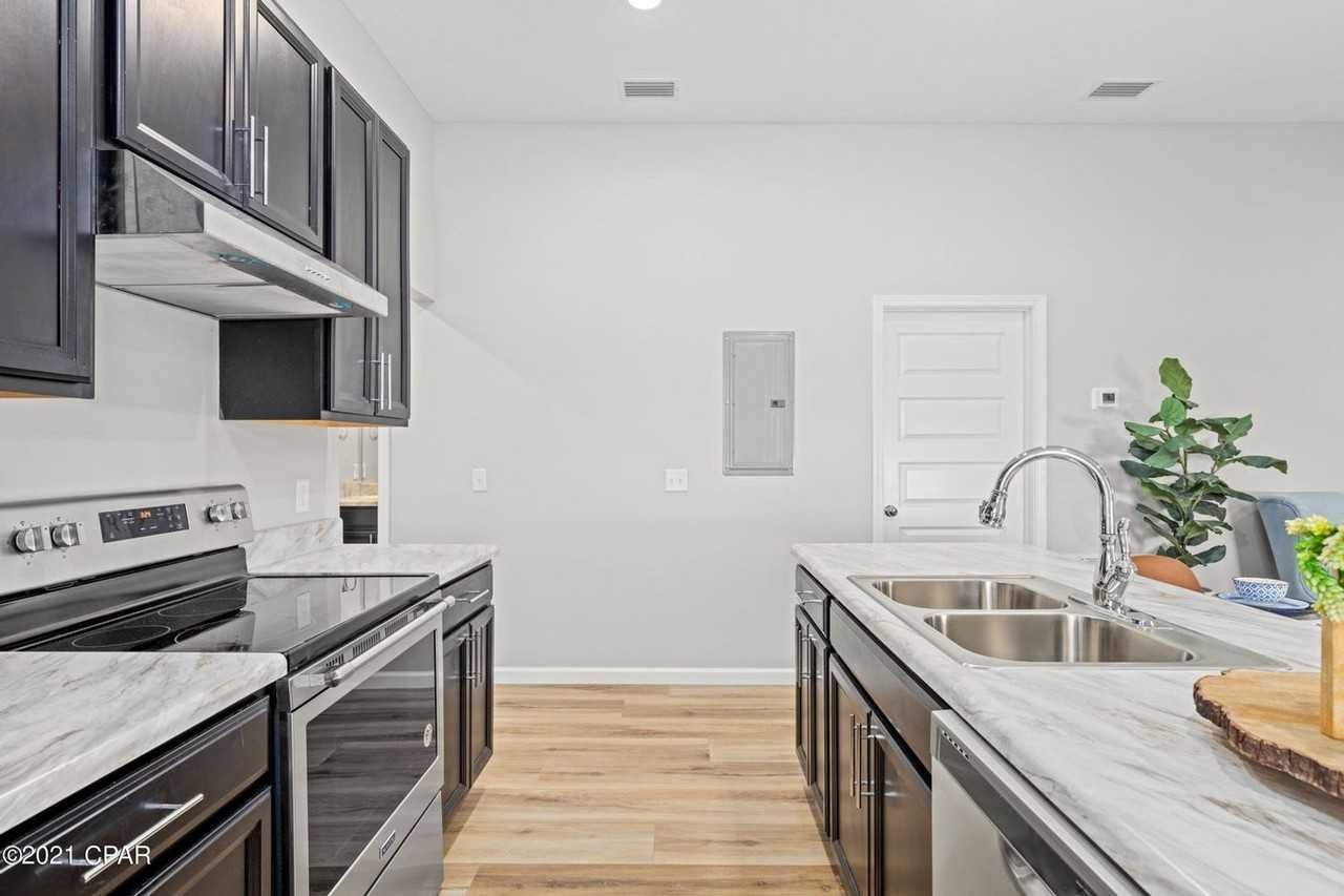 3835 Avon Rd #B3 - Photo 6 of 17