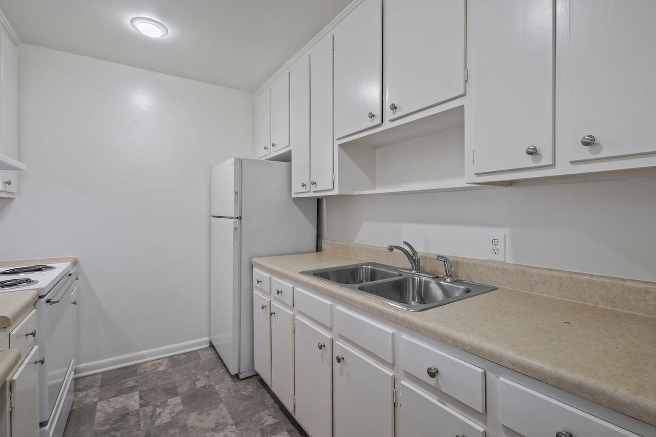 The Landings at Red Rock – Upgraded or Classic Pet - Photo 6 of 28