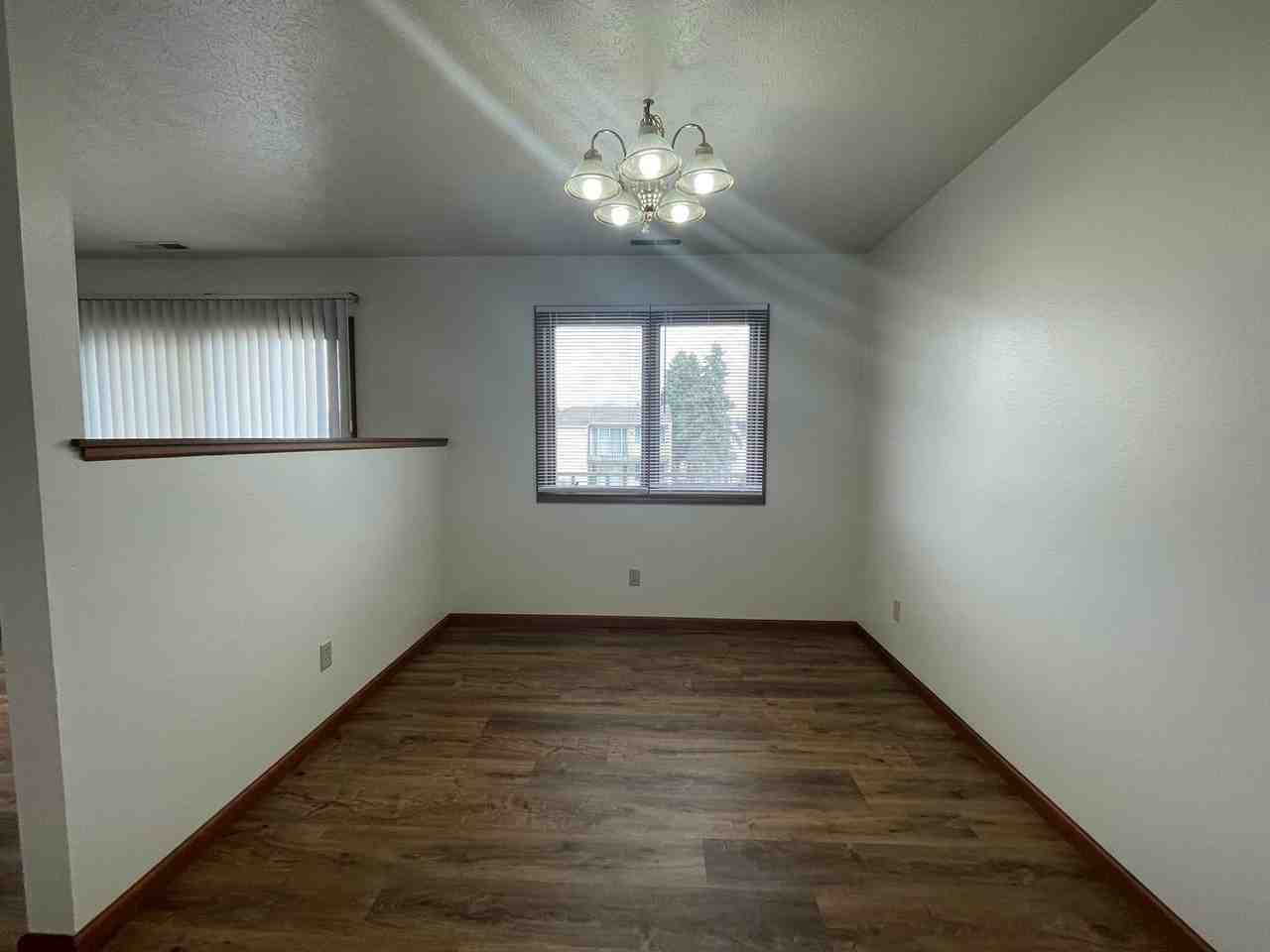211 Tanglewood Dr #C - Photo 6 of 10