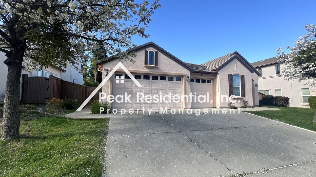 1044 Sandwick Way - Photo 3 of 38