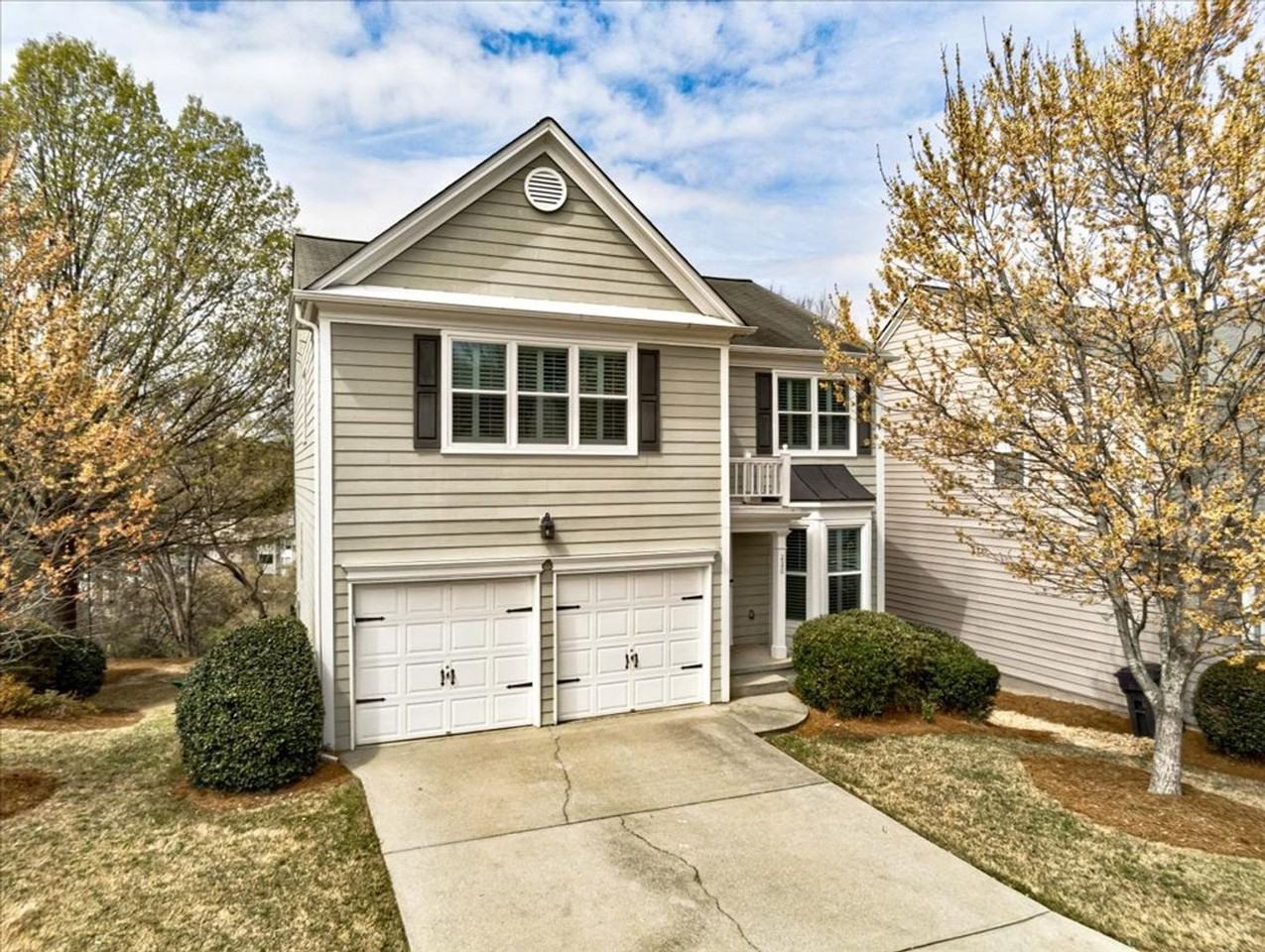 2540 Alvecot Cir Se - Photo 2 of 50