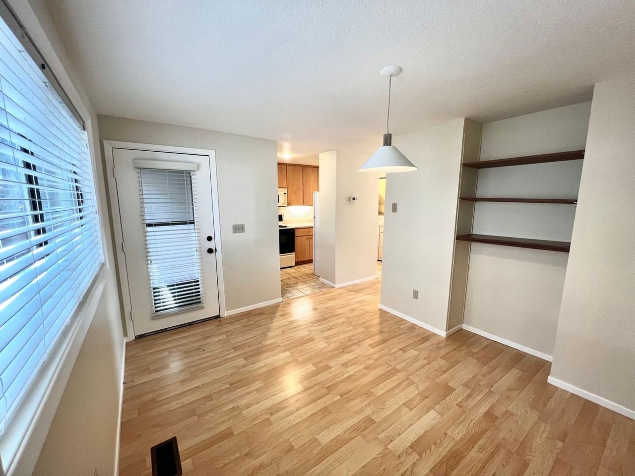 2112 Nw Harriman St - Photo 2 of 15