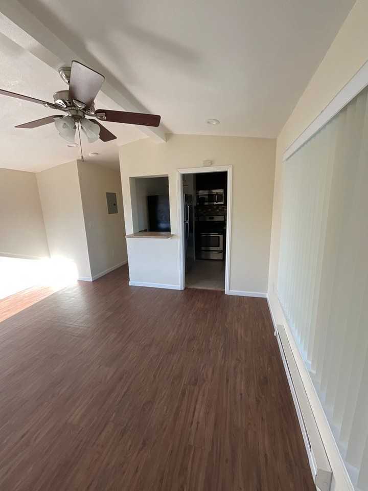1545 N 1st St - Photo 5 of 17