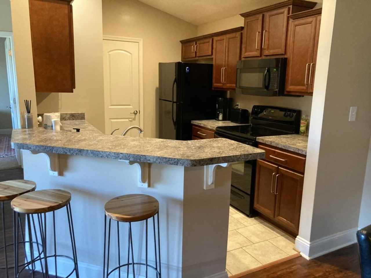 100 Capstone Dr - Photo 4 of 16