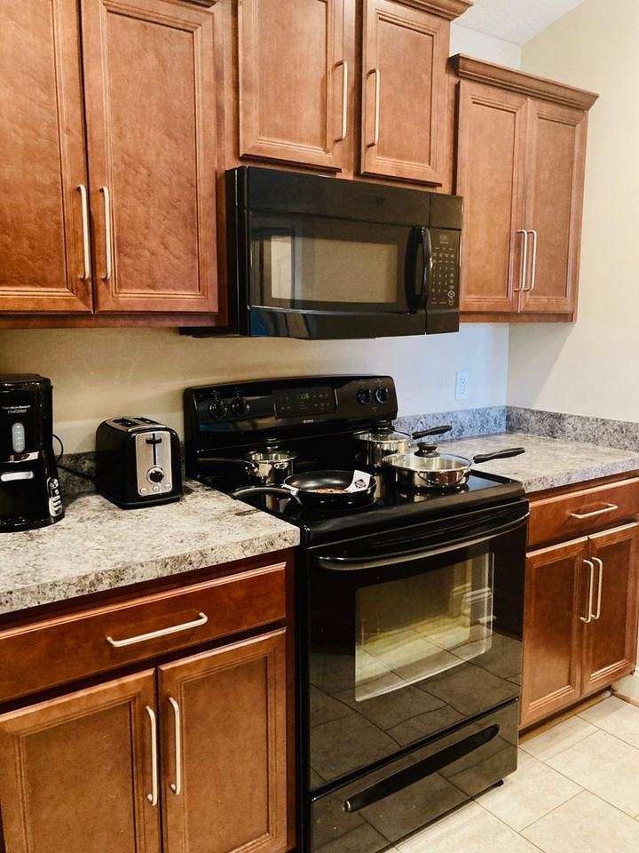 100 Capstone Dr - Photo 5 of 16