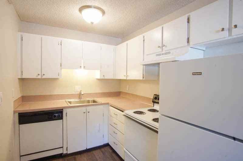 1513 Se Stark St - Photo 5 of 10