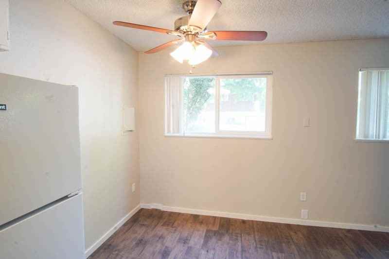 1513 Se Stark St - Photo 6 of 10