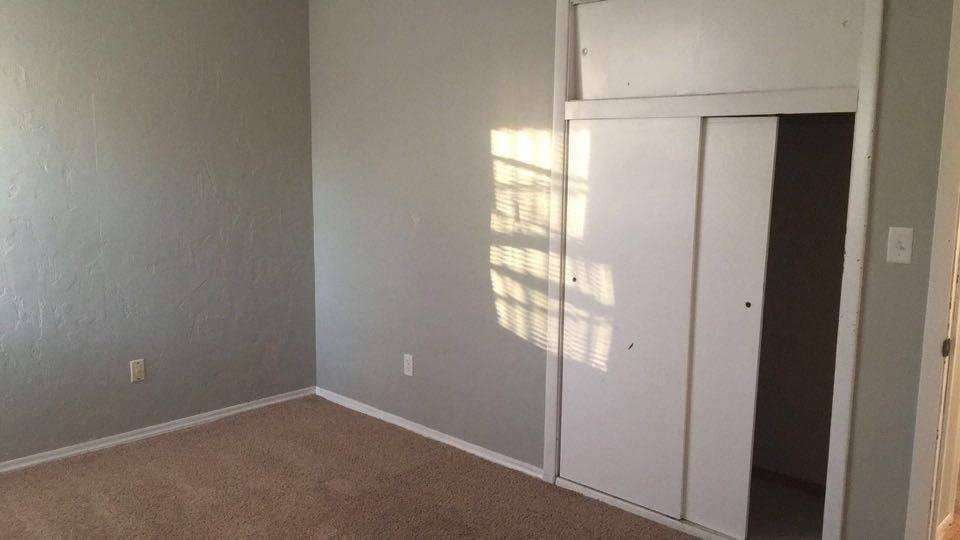 1503 Cambridge Dr - Photo 3 of 13