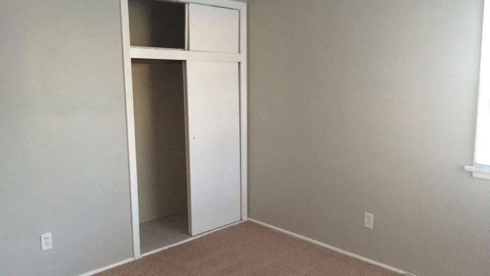 1503 Cambridge Dr - Photo 4 of 13