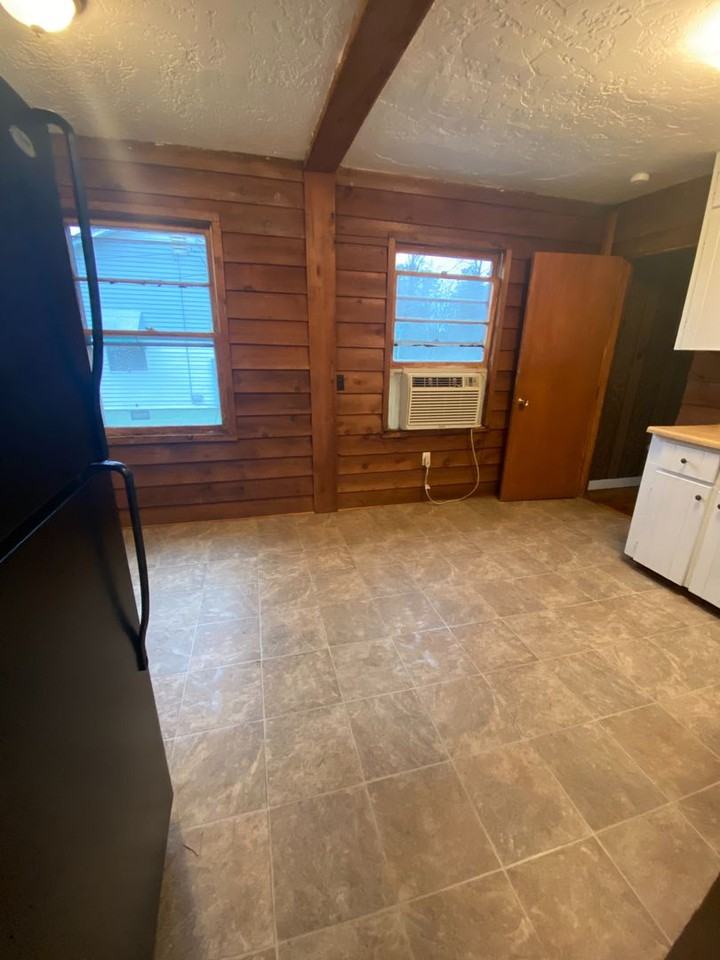 83 Pelham Hts - Photo 3 of 11